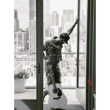 Black Podcasting - Singer/Songwriter Shawn Stockman talks #music, #Foreword on #ConversationsLIVE