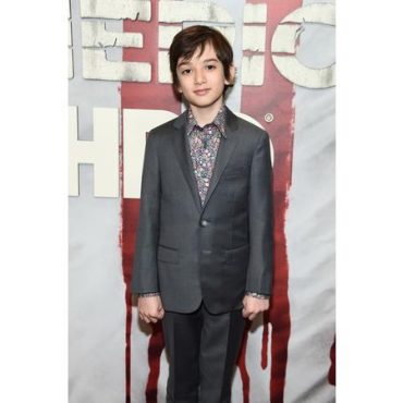 Black Podcasting - Actor Azhy Robertson discusses his acting journey on #ConversationsLIVE