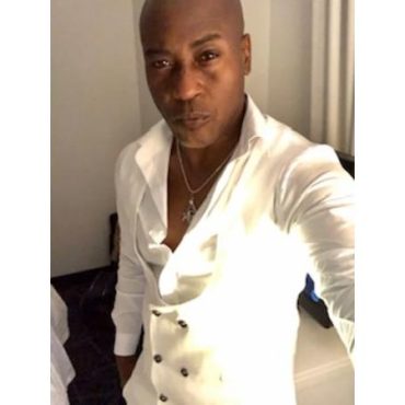 Black Podcasting - Actor/Writer/Media Personality Tommy Brown stops by #ConversationsLIVE