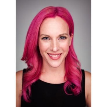 Black Podcasting - Actress Amy Rutledge talks #acting, #RentAPal on #ConversationsLIVE