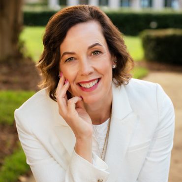 Black Podcasting - Author Amy Jean returns to #ConversationsLIVE with her book A STEP BACK