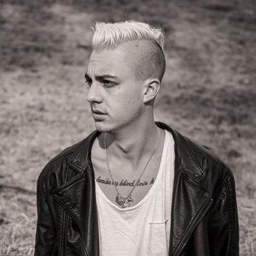 Black Podcasting - Recording Artist Connr talks music, single #CynicalLove on #ConversationsLIVE