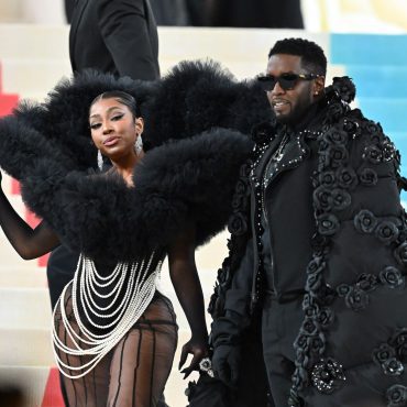 Black Podcasting - S12 Ep23: 10/04/23 - Diddy Said Yung Miami Reminds Him of Oprah & Travis Kelce's Ex Unfollows His Friends