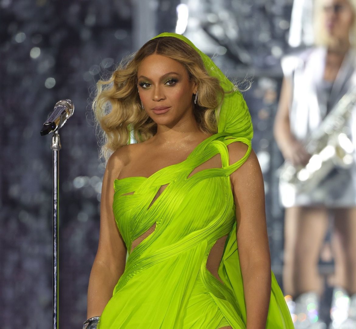 Black Podcasting - S12 Ep44: 11/02/23 - North West Says She's "The Best Ever" & Is Beyonce a Mean Girl Backstage?