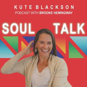 321: Brooke Hemingway on How to Win at The Game of Motherhood, Money and Motivation Black Podcasting - 321: Brooke Hemingway on How to Win at The Game of Motherhood, Money and Motivation