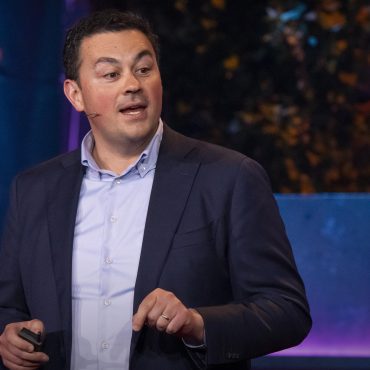 Black Podcasting - Enough red tape — we need to say yes to clean energy | Rich Powell