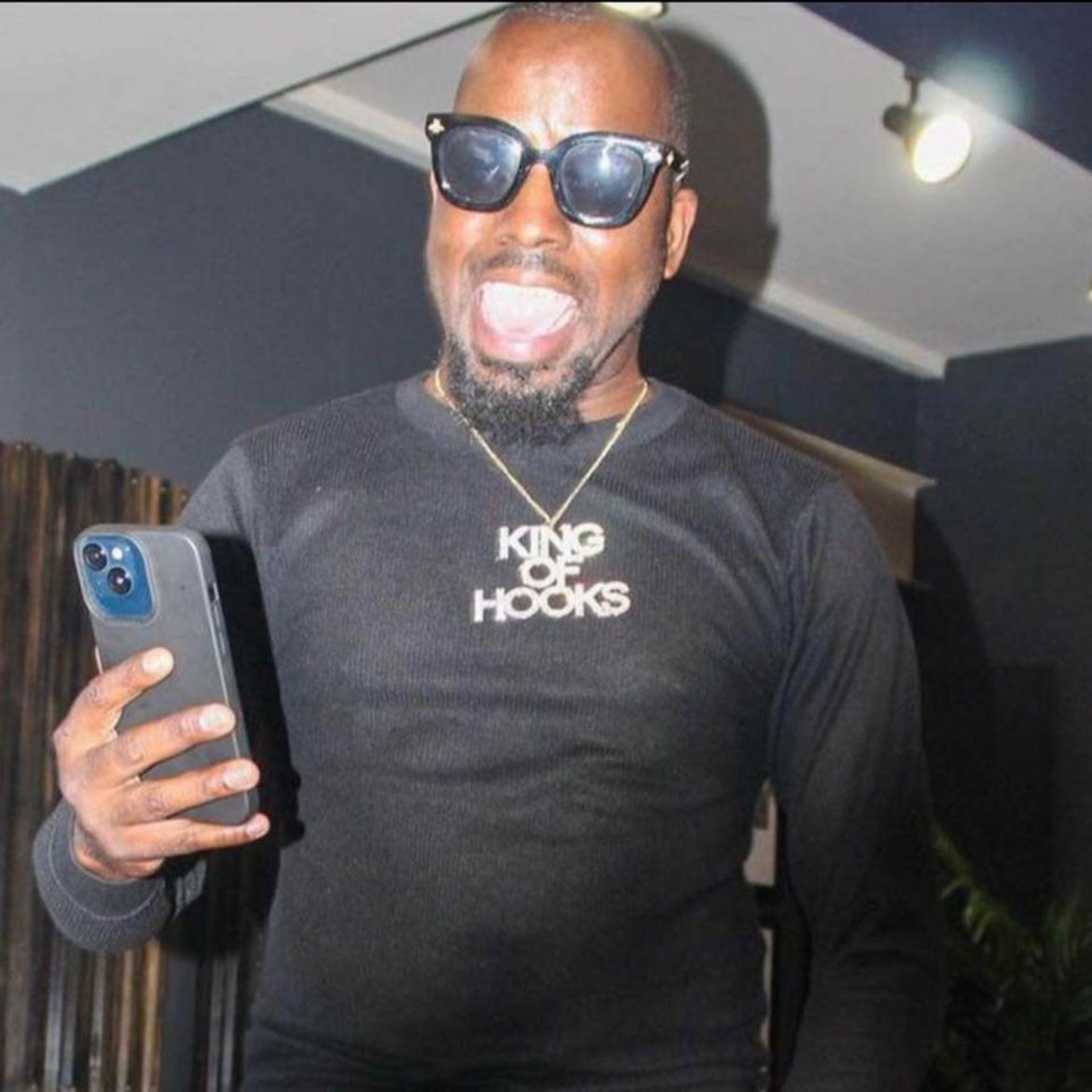 Black Podcasting - Singer Corey Wims Gives DJ Truuf his Flowers and Praises during Live Interview