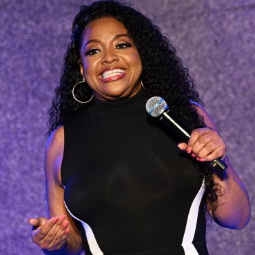 S12 Ep213: 06/26/24 - Sherri Shepherd's Hollywood Walk of Fame Star & Cardi B is the 'Buffet Hunter Black Podcasting - S12 Ep213: 06/26/24 - Sherri Shepherd's Hollywood Walk of Fame Star & Cardi B is the 'Buffet Hunter