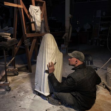 Black Podcasting - "ABILITY BREEDS BELIEF" WITH SCULPTOR SEBASTIAN MARTORANA