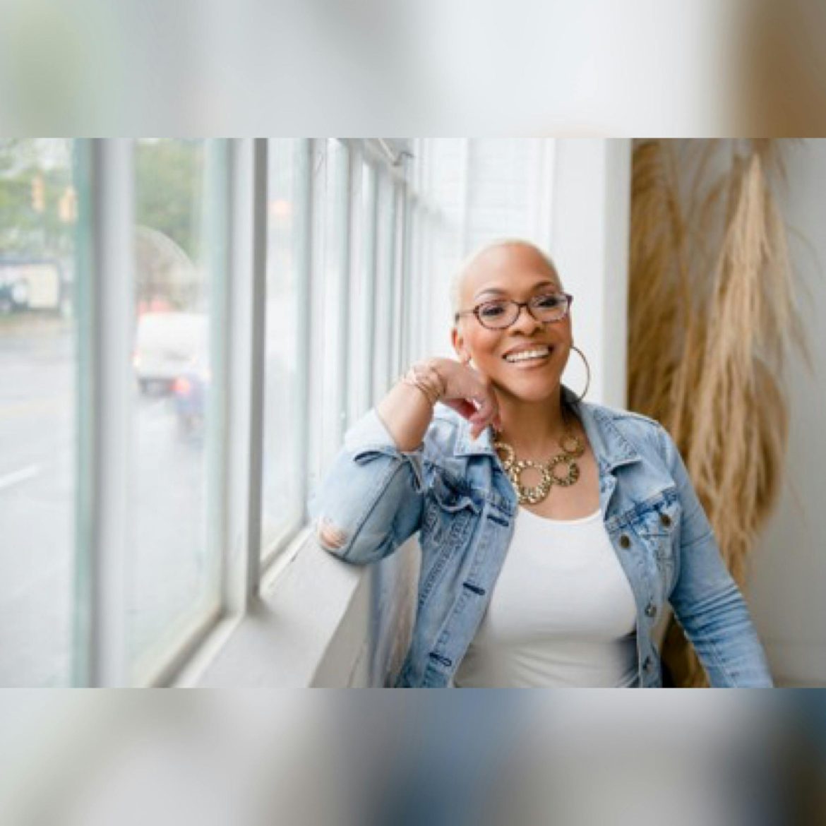 Black Podcasting - "DISTURB THE UNIVERSE"  w/ DR. CHANTRISE HOLLIMAN | B. Lifted Up! Radio