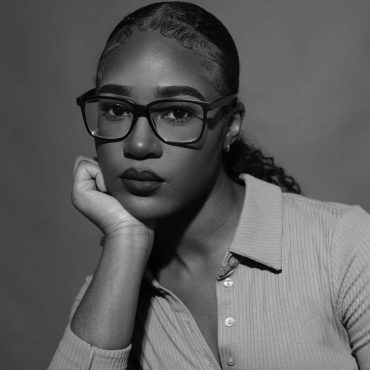 Black Podcasting - #29 – How to Bring Portraits to Life on Canvas | Monica Ikegwu