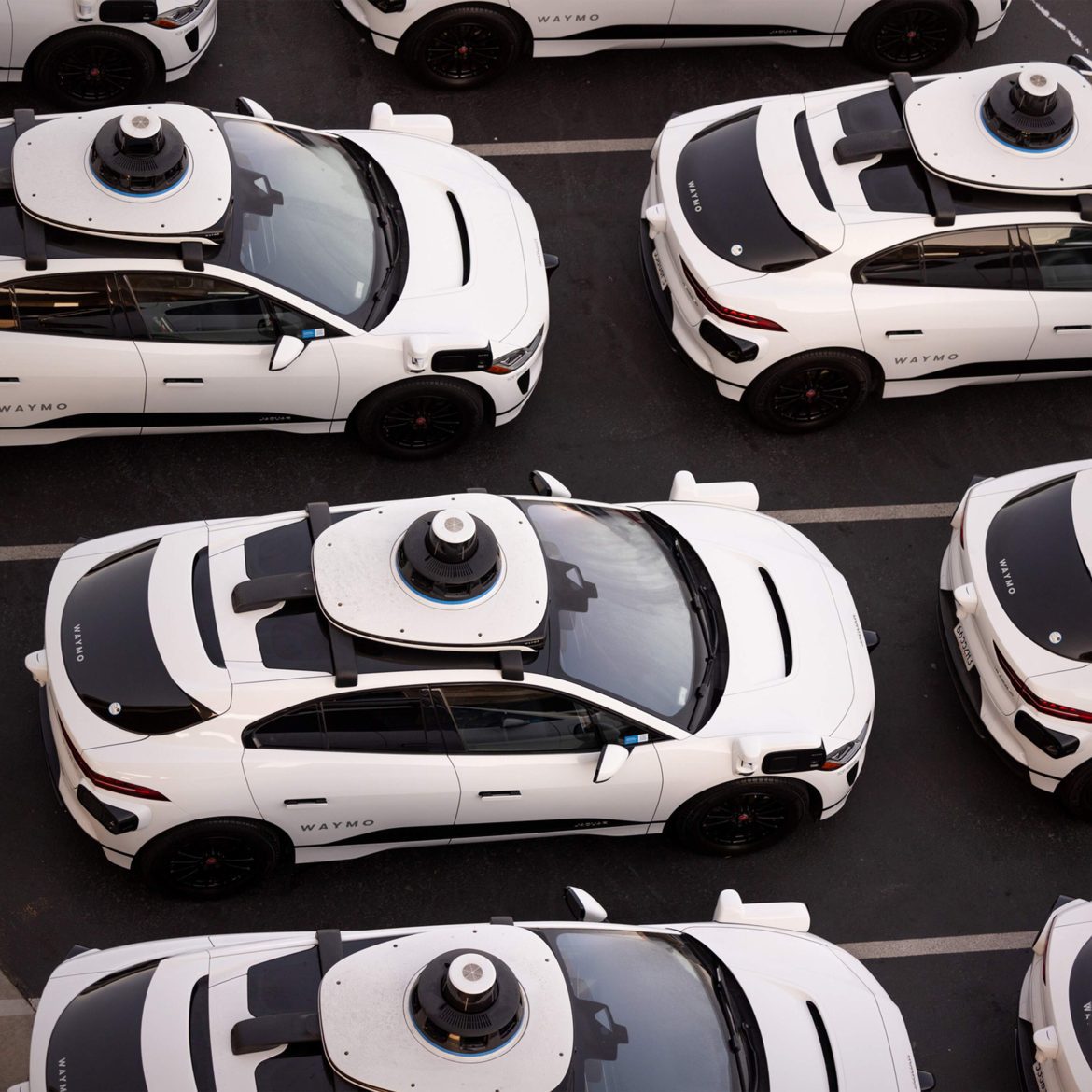 Black Podcasting - The lab behind Waymo and Google Glass that wants to reshape your life